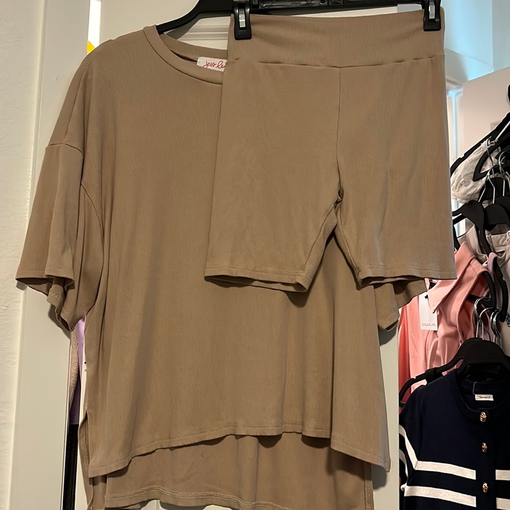 Seamless Shirt/Short Set